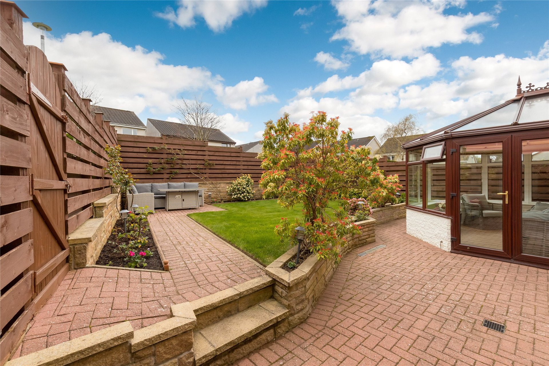 25 Avon Road, Cramond, Edinburgh, EH4 6RD - Picture #7