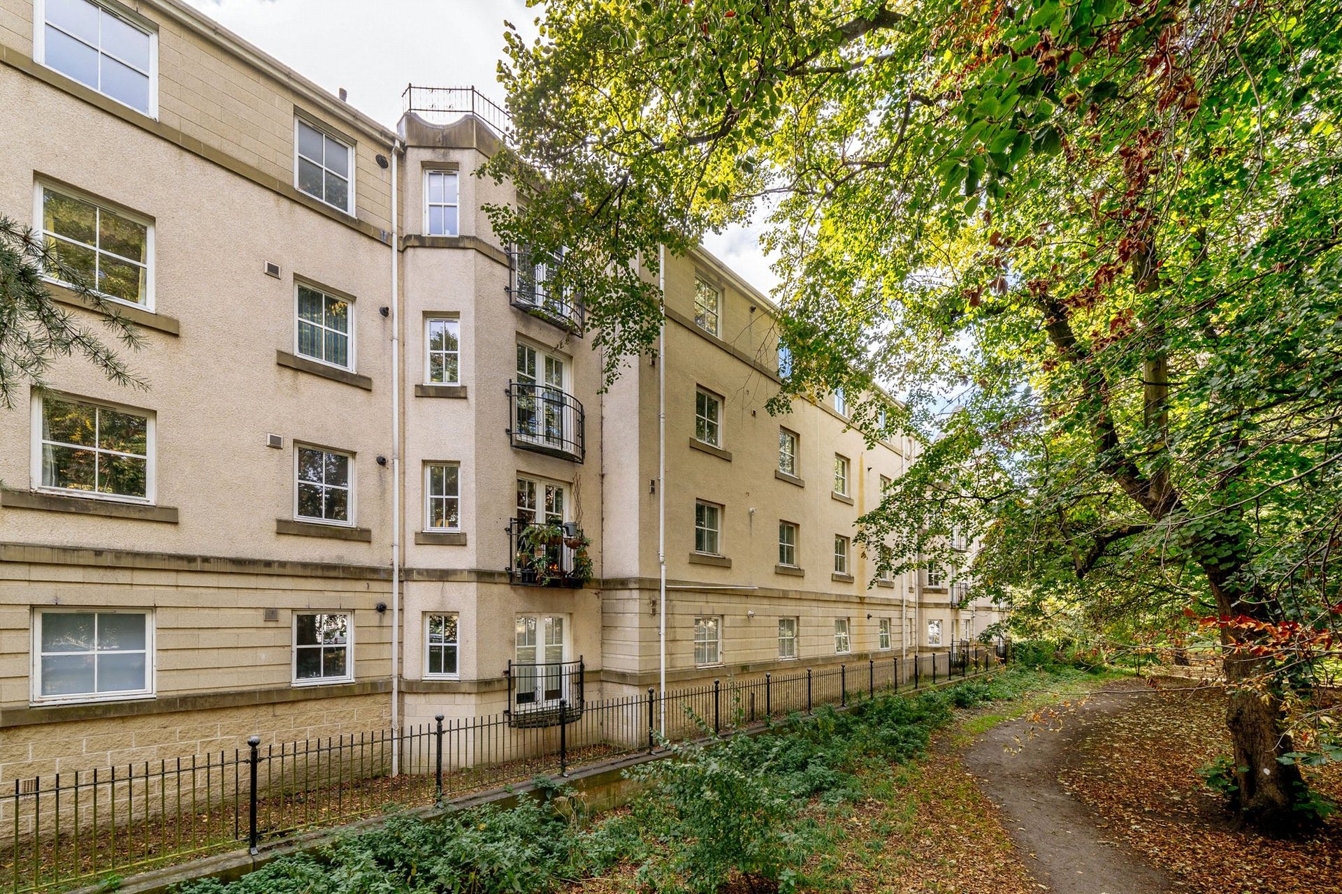 Flat 4, 10 Huntingdon Place, Broughton, Edinburgh, EH7 4AX - Picture #23