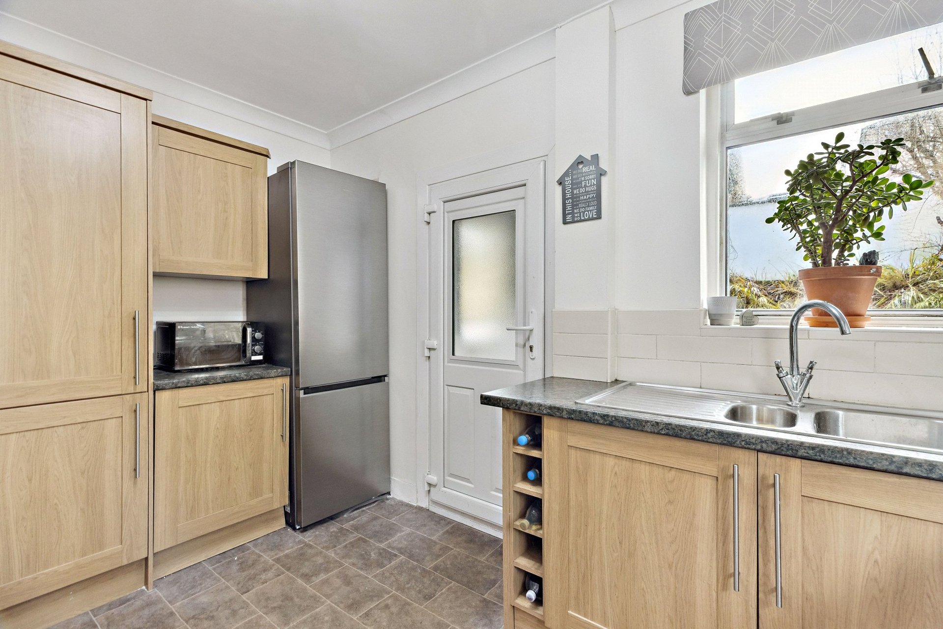 147 Mearns Road, Clarkston, Glasgow, G76 7UU - Picture #14