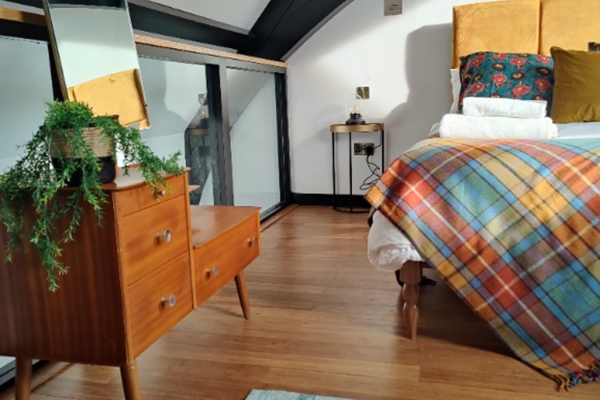 Artists Sanctuary, 53 Lanark Road, Slateford, Edinburgh, EH14 1TL - Picture #6