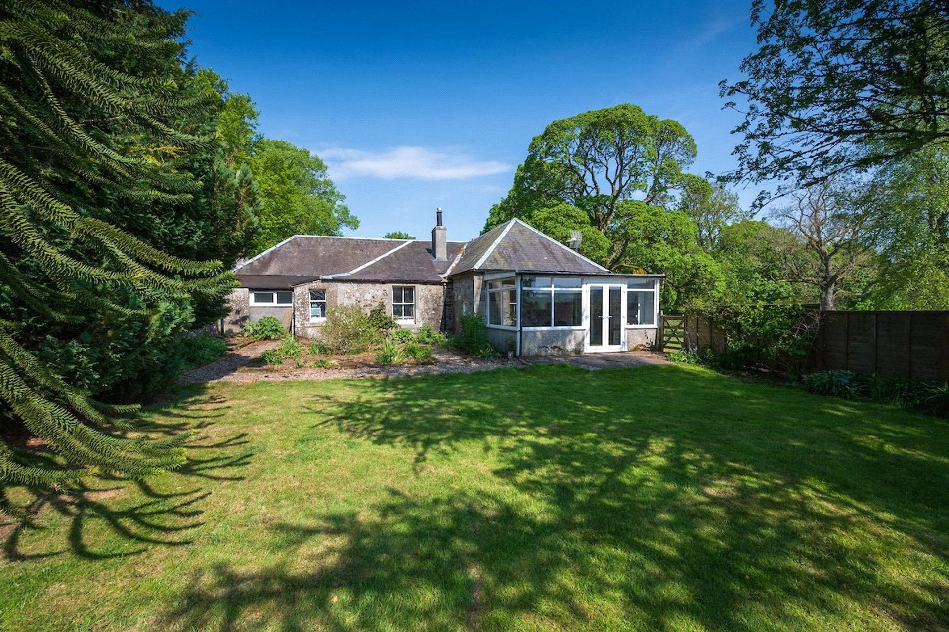 Lot 2 - Edmonston Lodge, Candymill Road, Biggar, South Lanarkshire, ML12 6QY - Picture #20