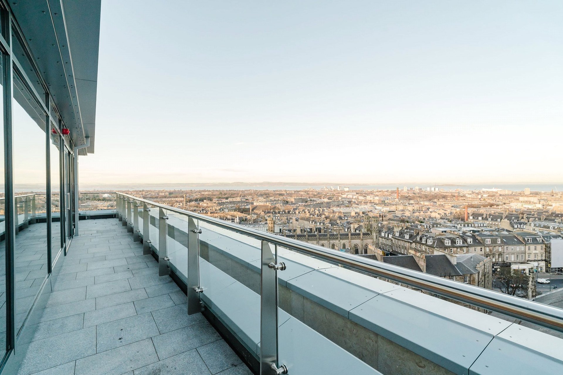 Flat 7 (Pavilion A), 1 St James Place, Edinburgh, Midlothian, EH1 3BP - Picture #12