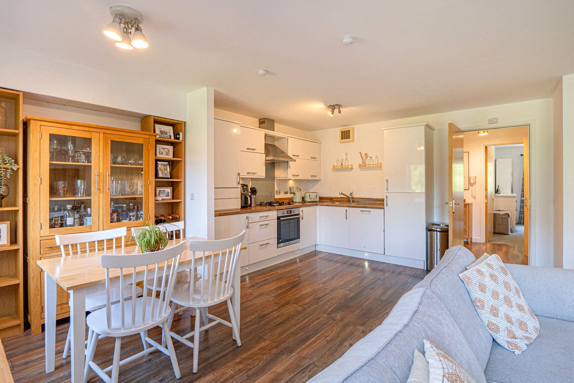 Flat 3, 1 Newhaven Road, Edinburgh, EH6 5PA - Picture #5