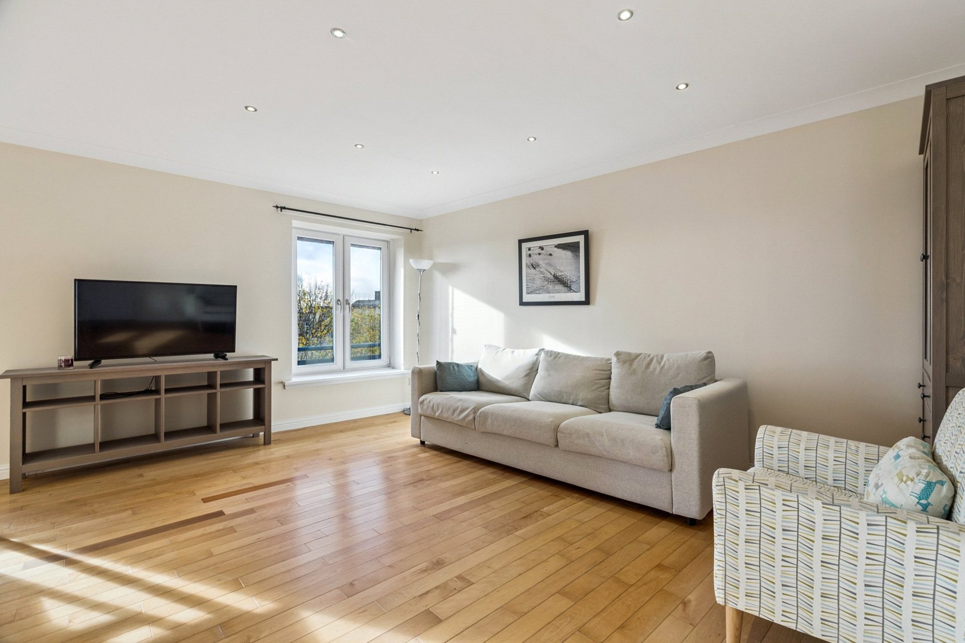 Flat 3/1 The Arc, 19 Turnbull Street, Glasgow Green, Glasgow City, G1 5PR - Picture #2