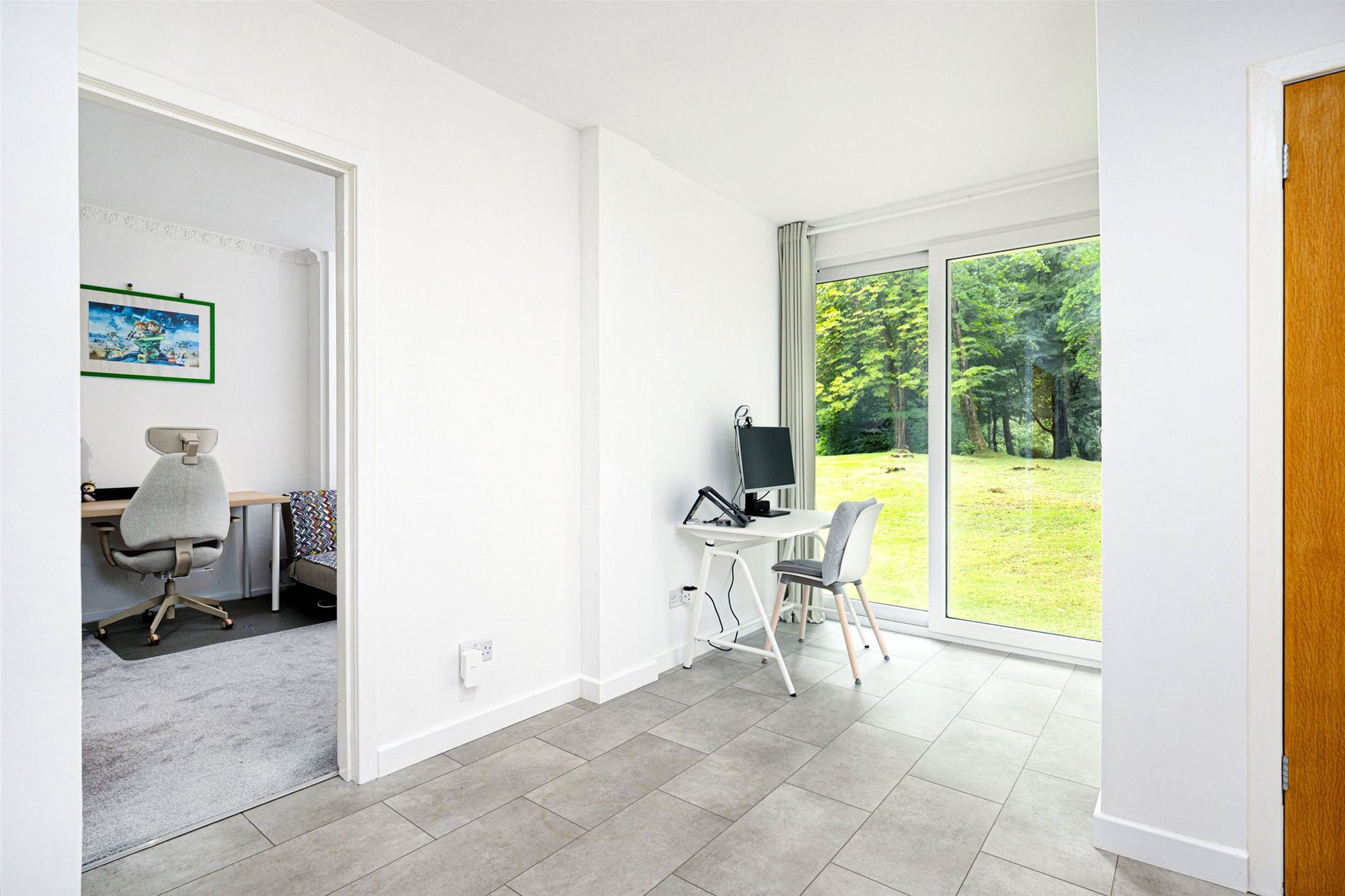 9/5, Whistlefield Court, 2 Canniesburn Road, Bearsden, G61 1PX - Picture #32