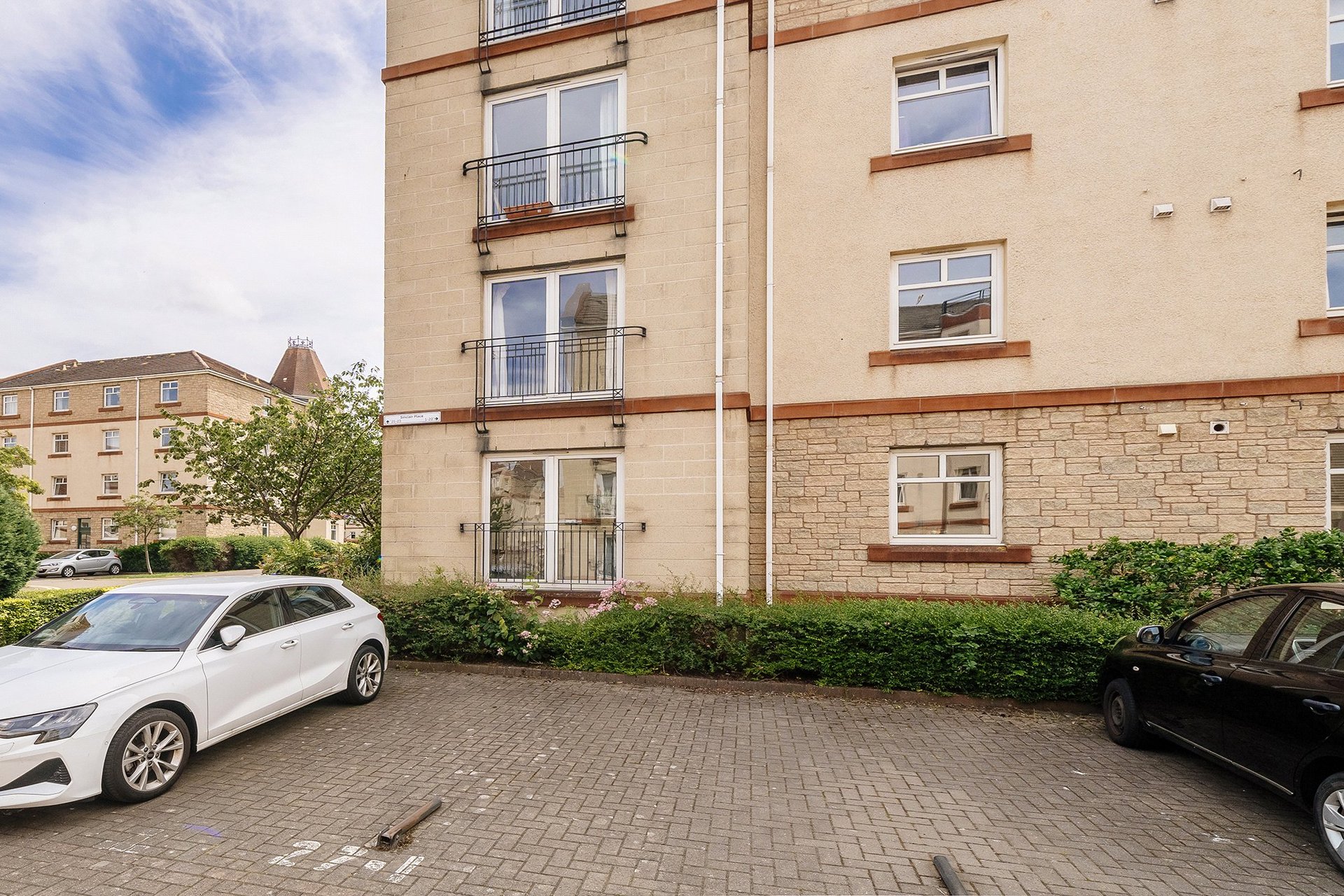 20/2 Sinclair Place, Edinburgh, EH11 1AH - Picture #22