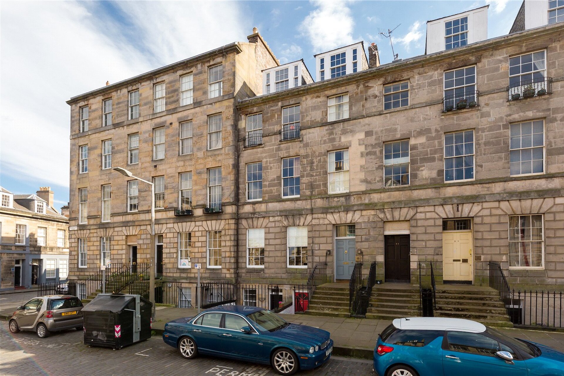 25 Broughton Place, Edinburgh, EH1 3RW - Picture #1