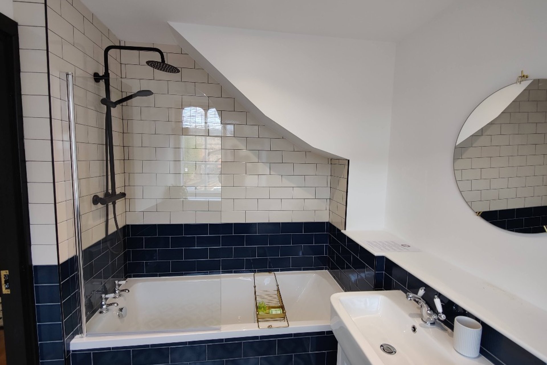 Artists Sanctuary, 53 Lanark Road, Slateford, Edinburgh, EH14 1TL - Picture #15