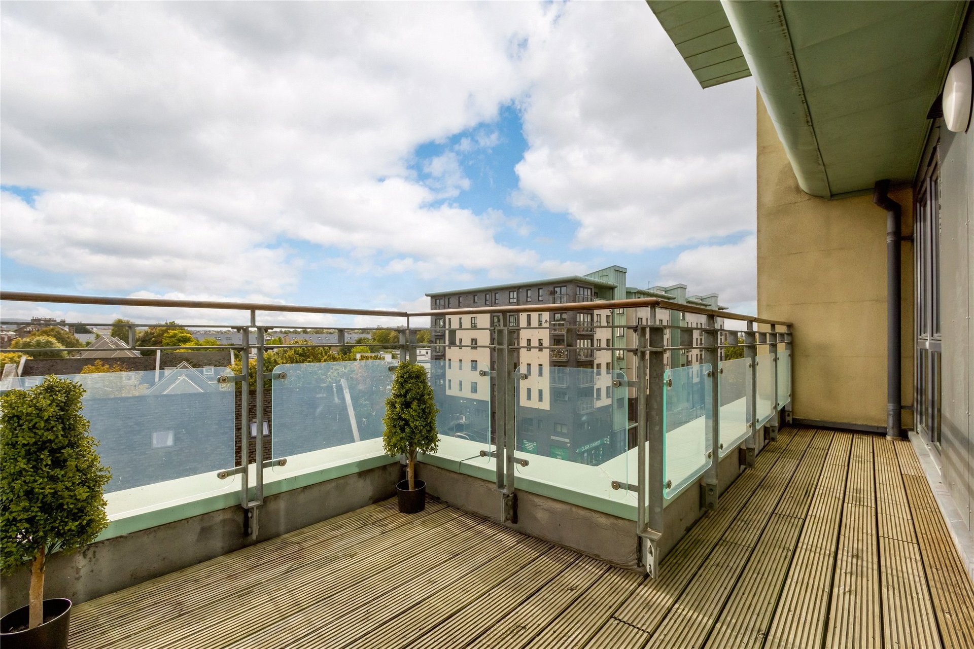 196/18 Lindsay Road, Leith, Edinburgh, EH6 6ND - Picture #15