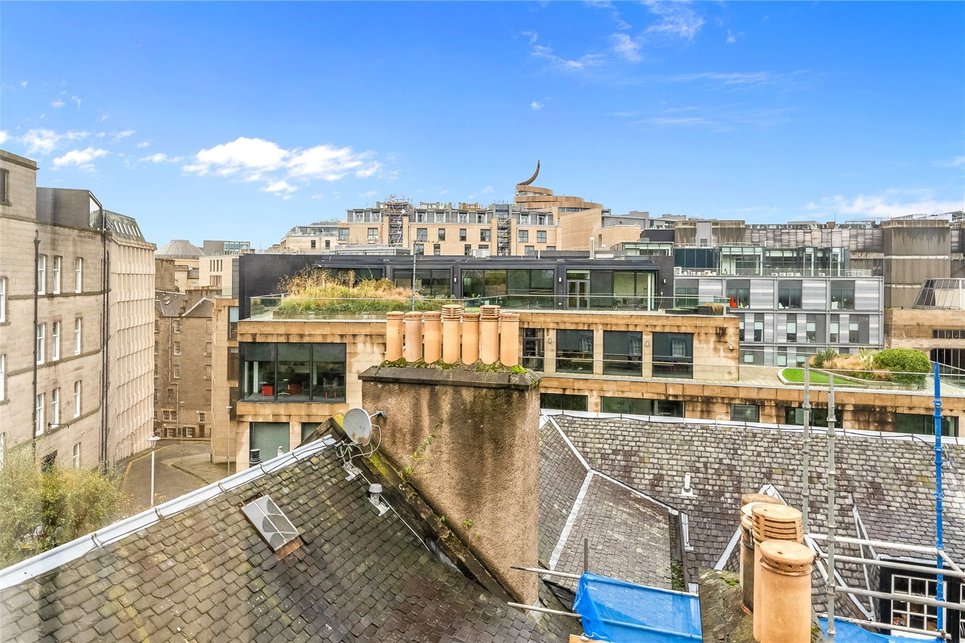 22/2 Calton Hill, Edinburgh, EH1 3BJ - Picture #17