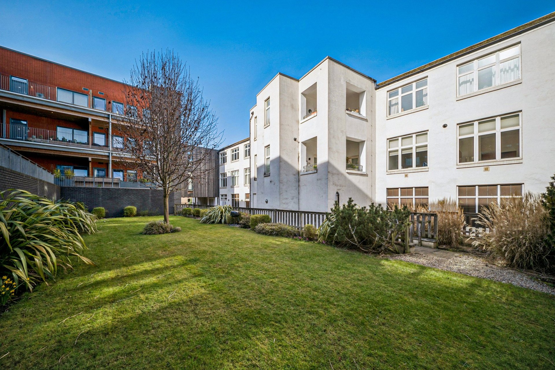 Flat 8, 75 Logie Green Road, Edinbrugh, EH7 4HF - Picture #24