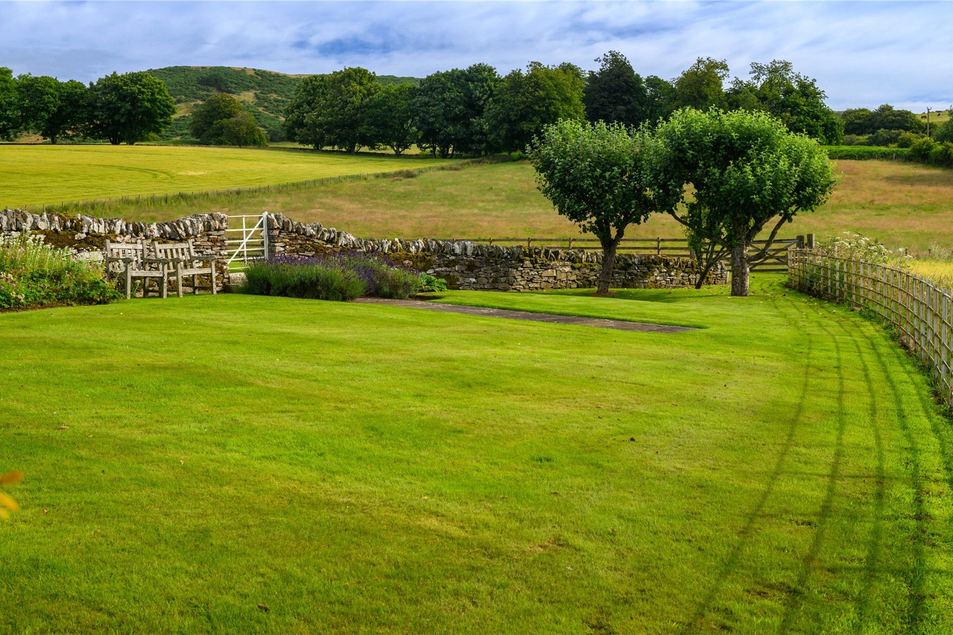 Lochton House, Abernyte, Perth, Perth and Kinross, PH14 9TA - Picture #30