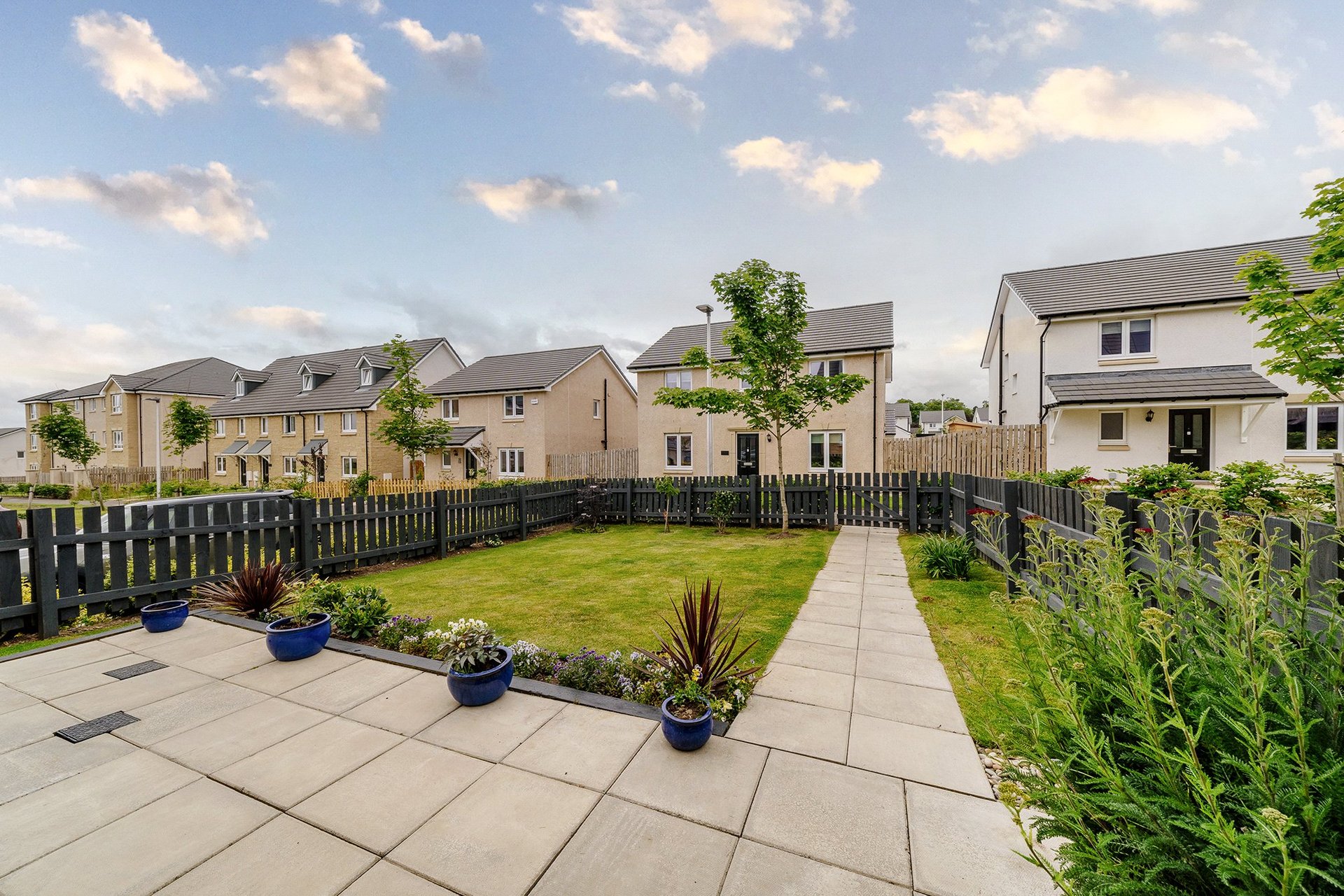 4 Dentylion Park, Bilston, Roslin, Midlothian, EH25 9AH - Picture #2