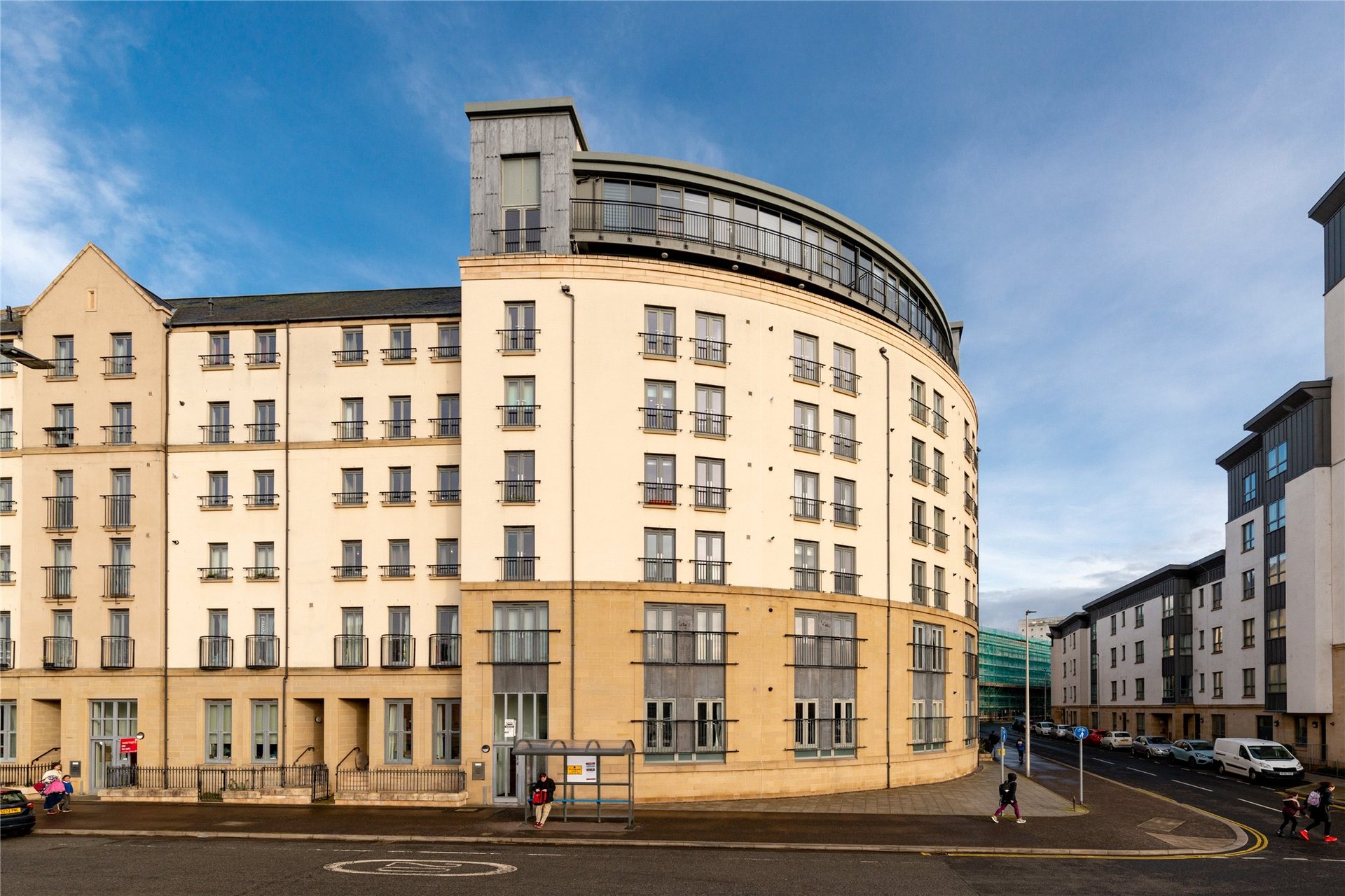 Flat 13, 50 Newhaven Place, Edinburgh, Midlothian, EH6 4TG - Picture #1