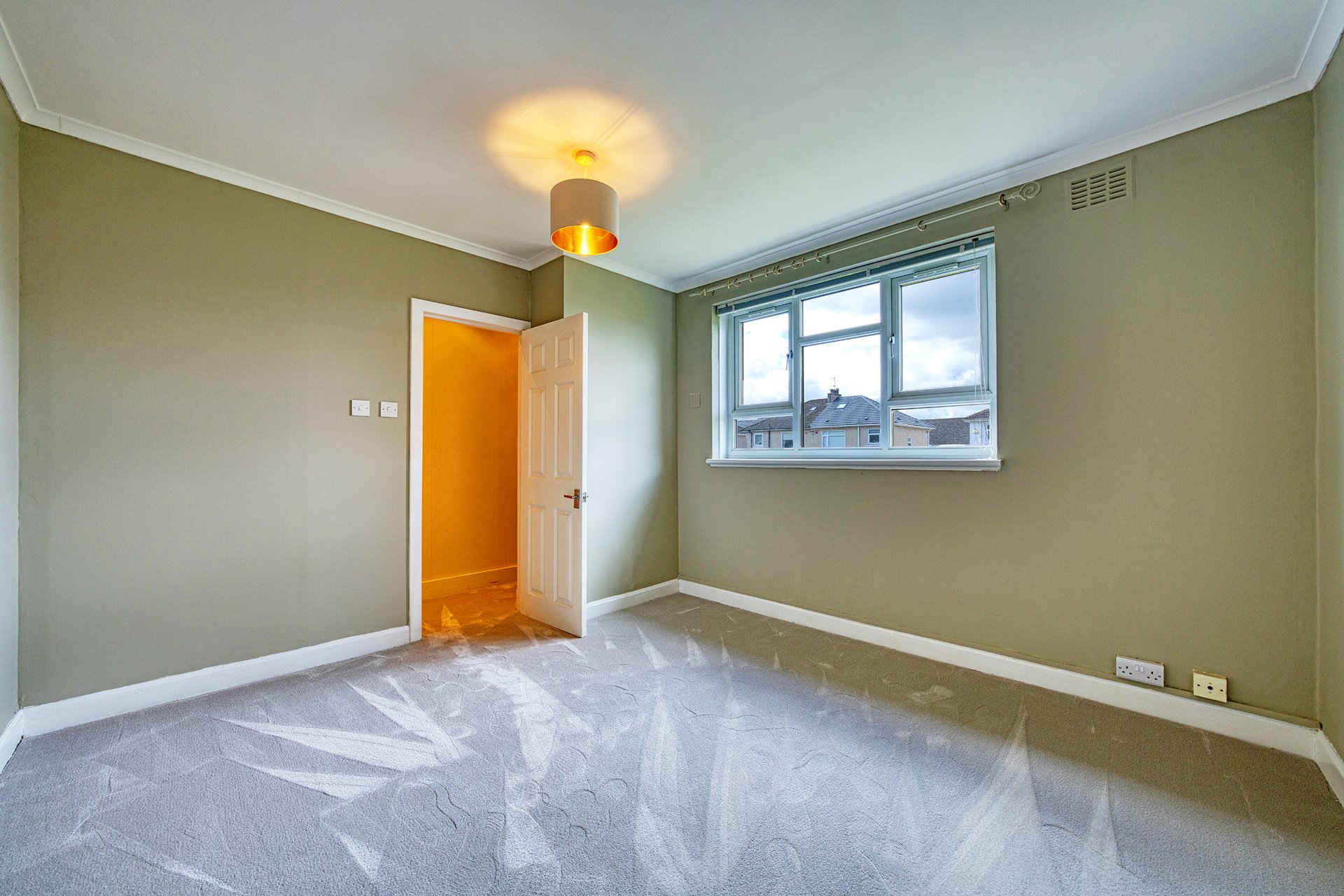 Flat 125, Castle Court, 4 Kings Drive, Newton Mearns, Glasgow, East Renfrewshire, G77 5JA - Picture #11
